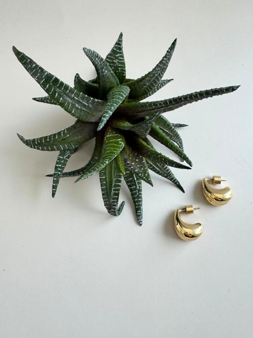 Solid Layered Teardrop Earring