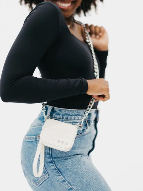 Winnie Wallet Chain Bag