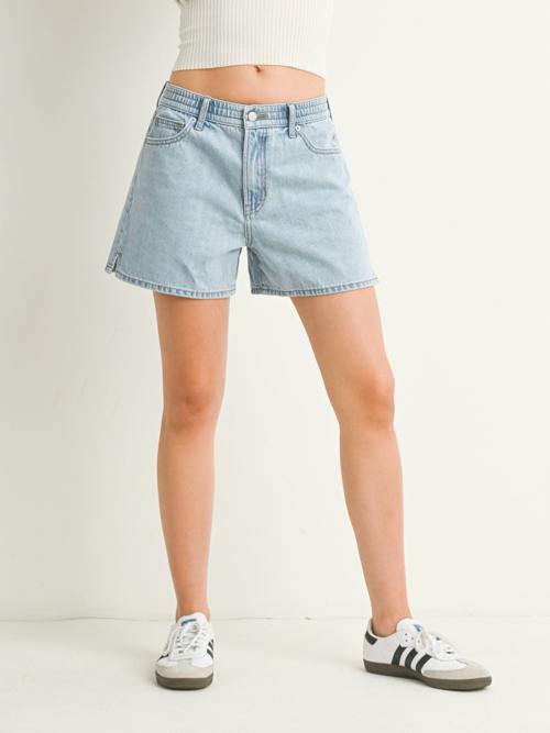 Just Black Light Denim Elastic Waist Mom Short