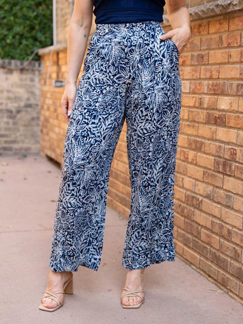 Democracy Skyrise Wide Leg Printed Pant