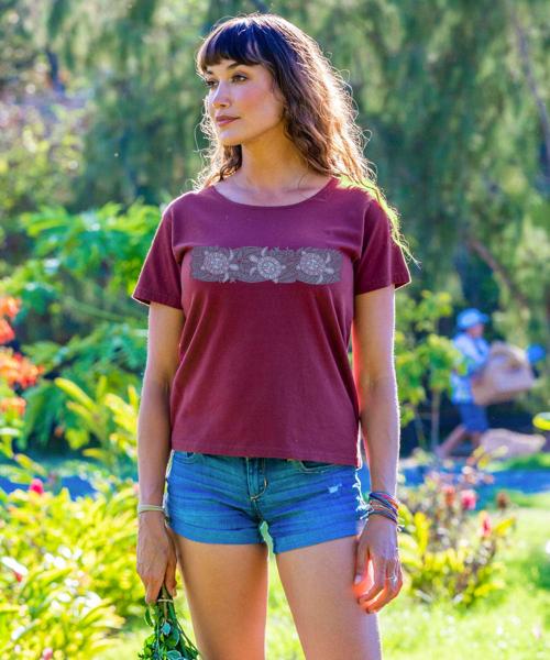 Turtle Trio Band - Pomegranate Dyed Short Sleeve Scoop Neck T-Shirt