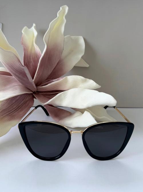 Blue Gem Glam Cat Eye Sunglasses