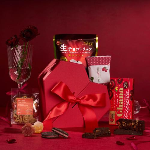 Hearts and Roses Love Box
