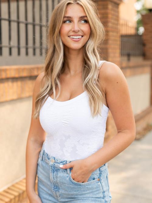 NIKIBIKI Lace Tank